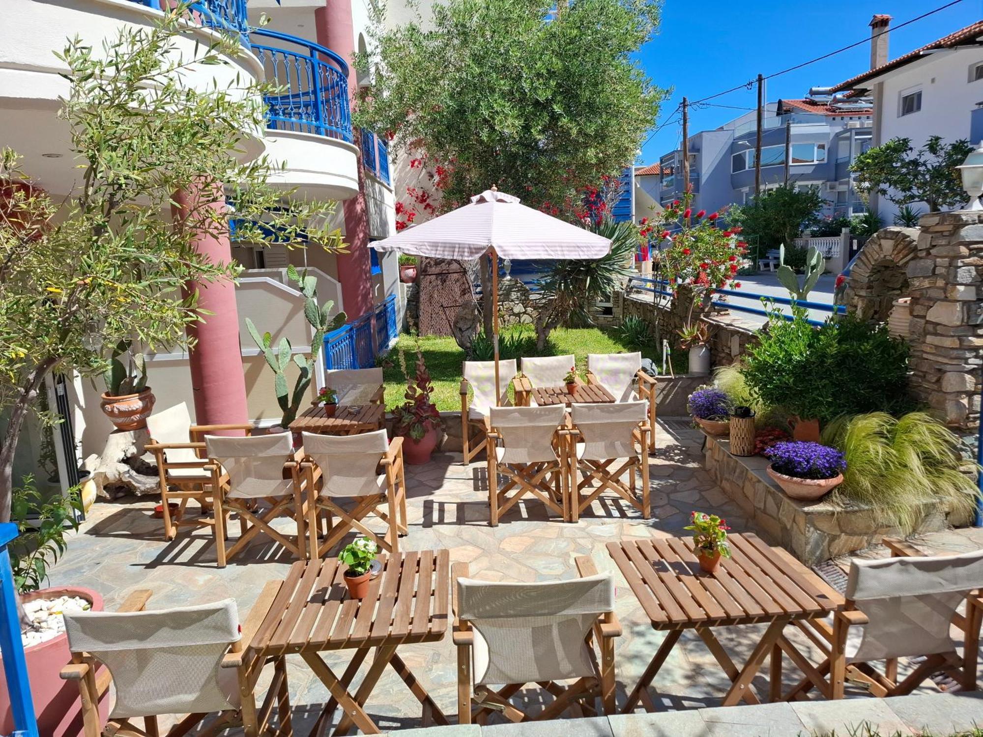 Apollon Aparthotel